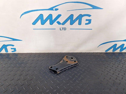 14-21 MERCEDES BENZ C300h W205 REAR SUBFRAME RIGHT SIDE STOP PLATE A2053520800