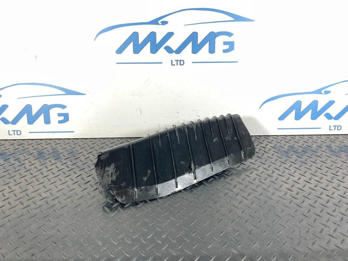 16-23 AUDI A5 F5 SPORTBACK S-LINE Rear Left Control Arm Cover 8W0505415E