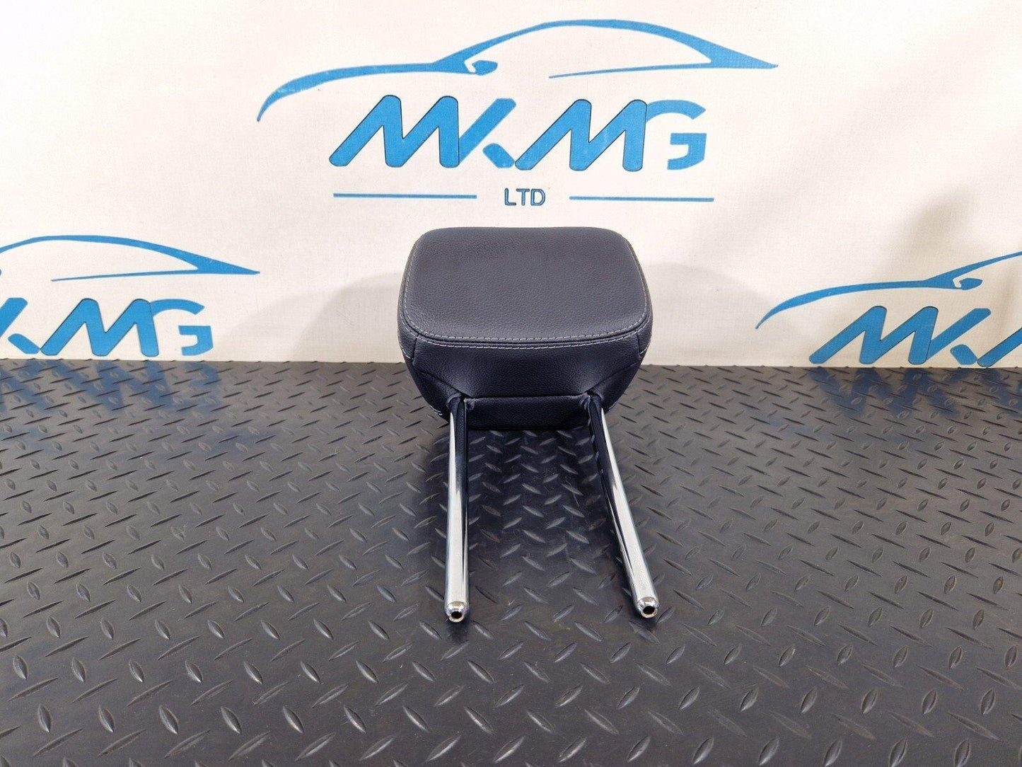 14-21 MERCEDES BENZ C300h W205 GENUINE SEAT HEADREST REAR LEFT RIGHT N/O/S