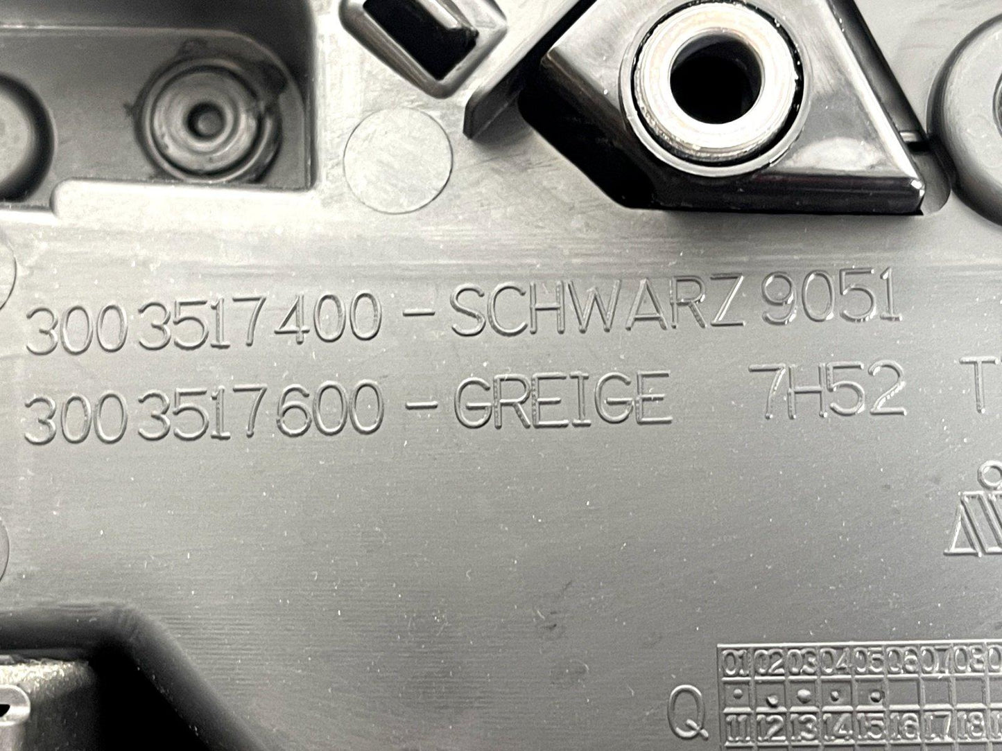 12-18 MERCEDES BENZ A CLASS W176 GENUINE DOOR CARD REAR PASSENGER LEFT SIDE