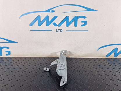 11-19 MERCEDES BENZ ML W166 REAR LEFT N/S/R ROOF  HANDLE BRACKET  A1668100314