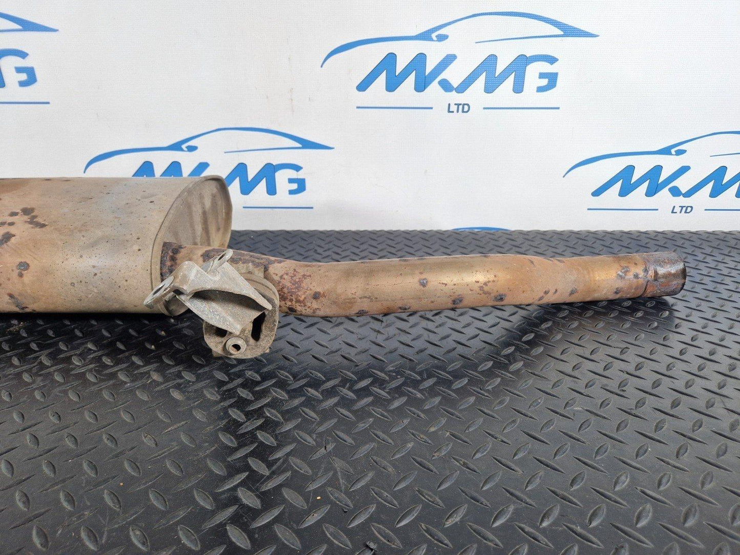 12-18 AUDI A6 C7 2.0 TDI GENUINE MIDDLE TO REAR EXHAUST SYSTEM MUFFLER