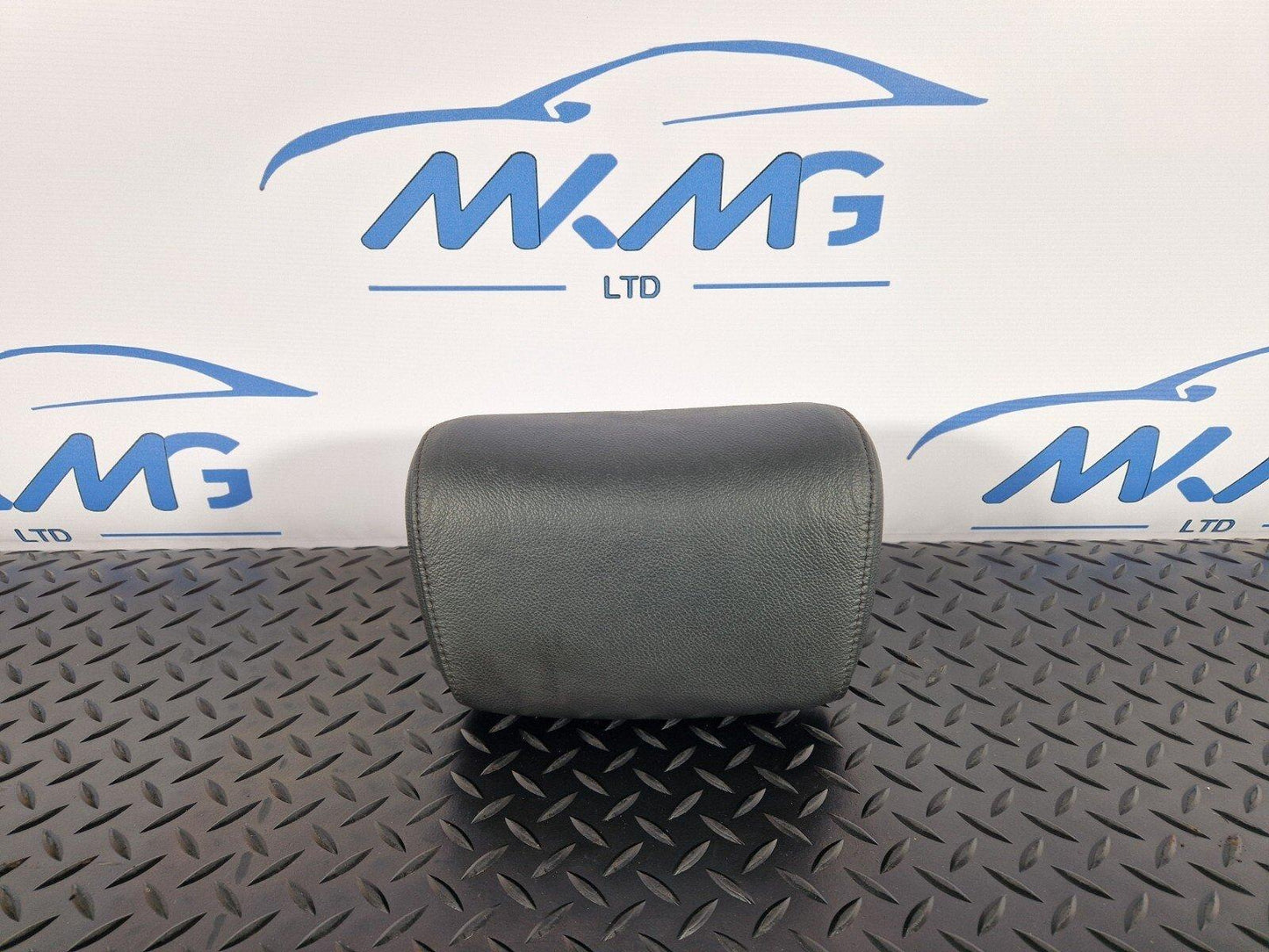 12-18 AUDI A6 C7 REAR SEAT MIDDLE CENTRE HEADREST BLACK LEATHER 4G0885975C