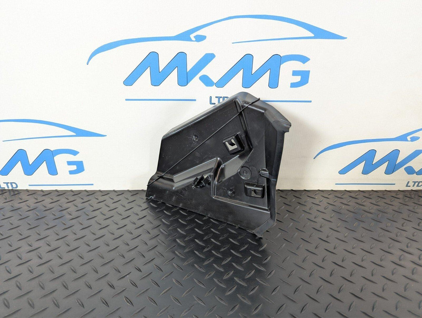 11-19 MERCEDES BENZ ML W166 GENUINE REAR LEFT N/S DOOR LOCK COVER A1667330708