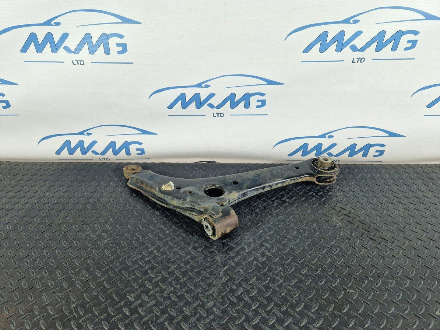 18-ON MERCEDES BENZ SPRINTER W907 W910 FRONT LOWER CONTROL ARM A9103330000