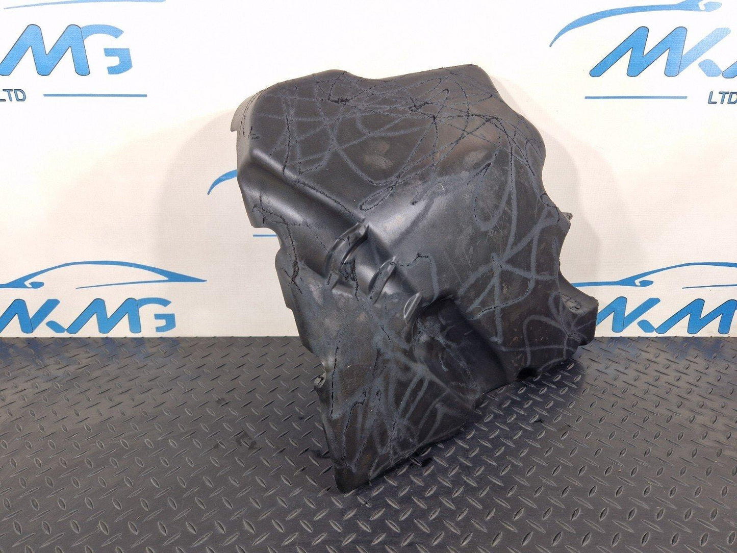 18-ON MERCEDES BENZ SPRINTER W907 2.2 CDI ENGINE COVER A6510107126