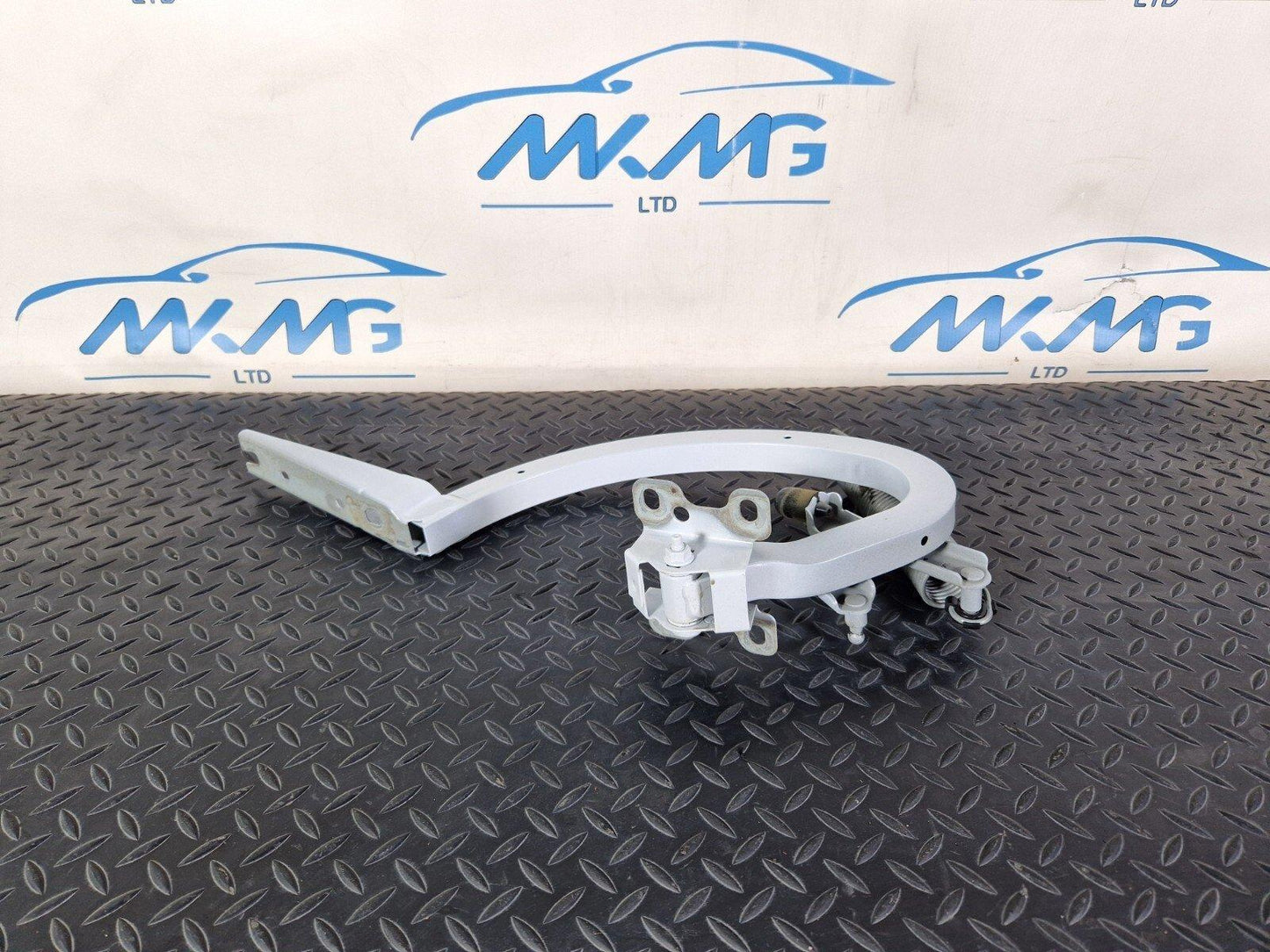 16-19 AUDI A4 B9 S-LINE TRUNK HINGE REAR RIGHT BOOT TAILGATE 8W5827306A