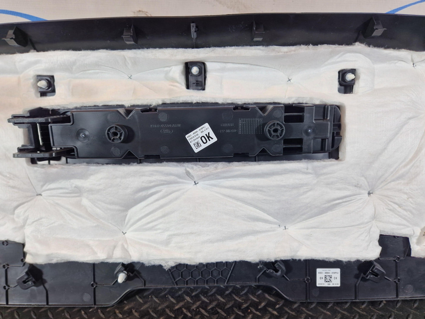 Range Rover Evoque L551 REAR BOOT LID INNER PANEL TRIM COVER K8D245594AE