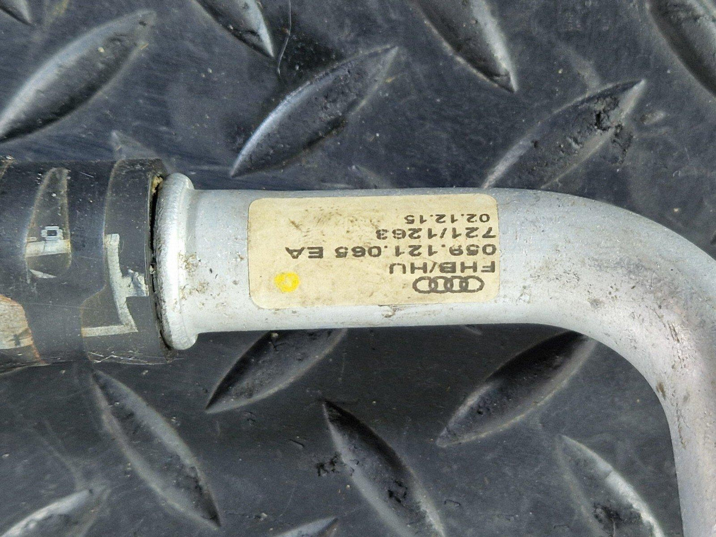 15-18 AUDI A7 4G GENUINE ENGINE COOLANT HOSE 059121054