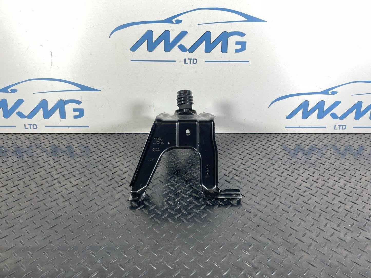 16-23 AUDI A5 F5 SPORTBACK SPARE WHEEL MOUNTING BRACKET 8W0802715C