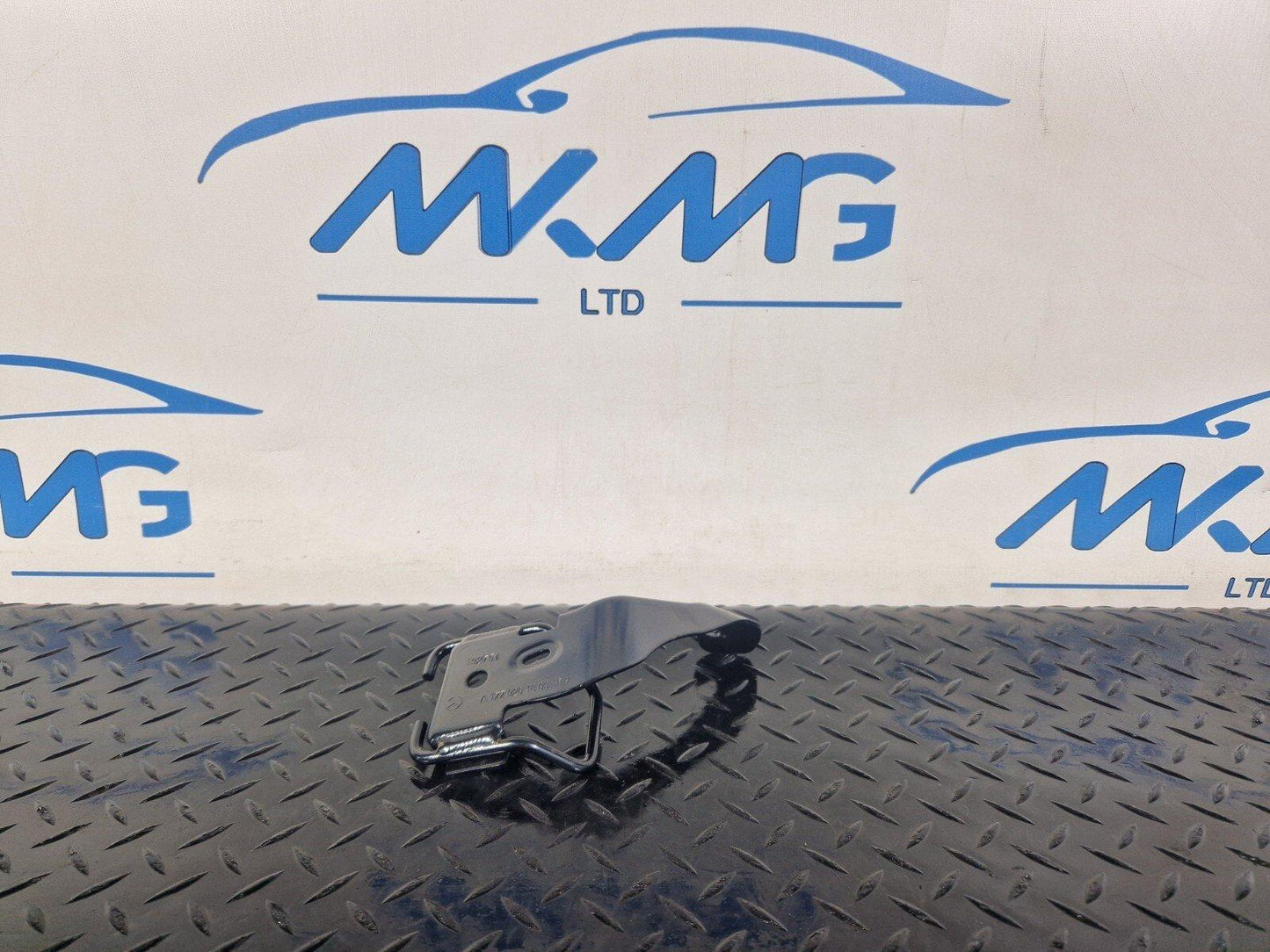 18-ON MERCEDES BENZ A CLASS W177 REAR RIGH SEAT HOLDER MOUNT BRACKET A1779201800