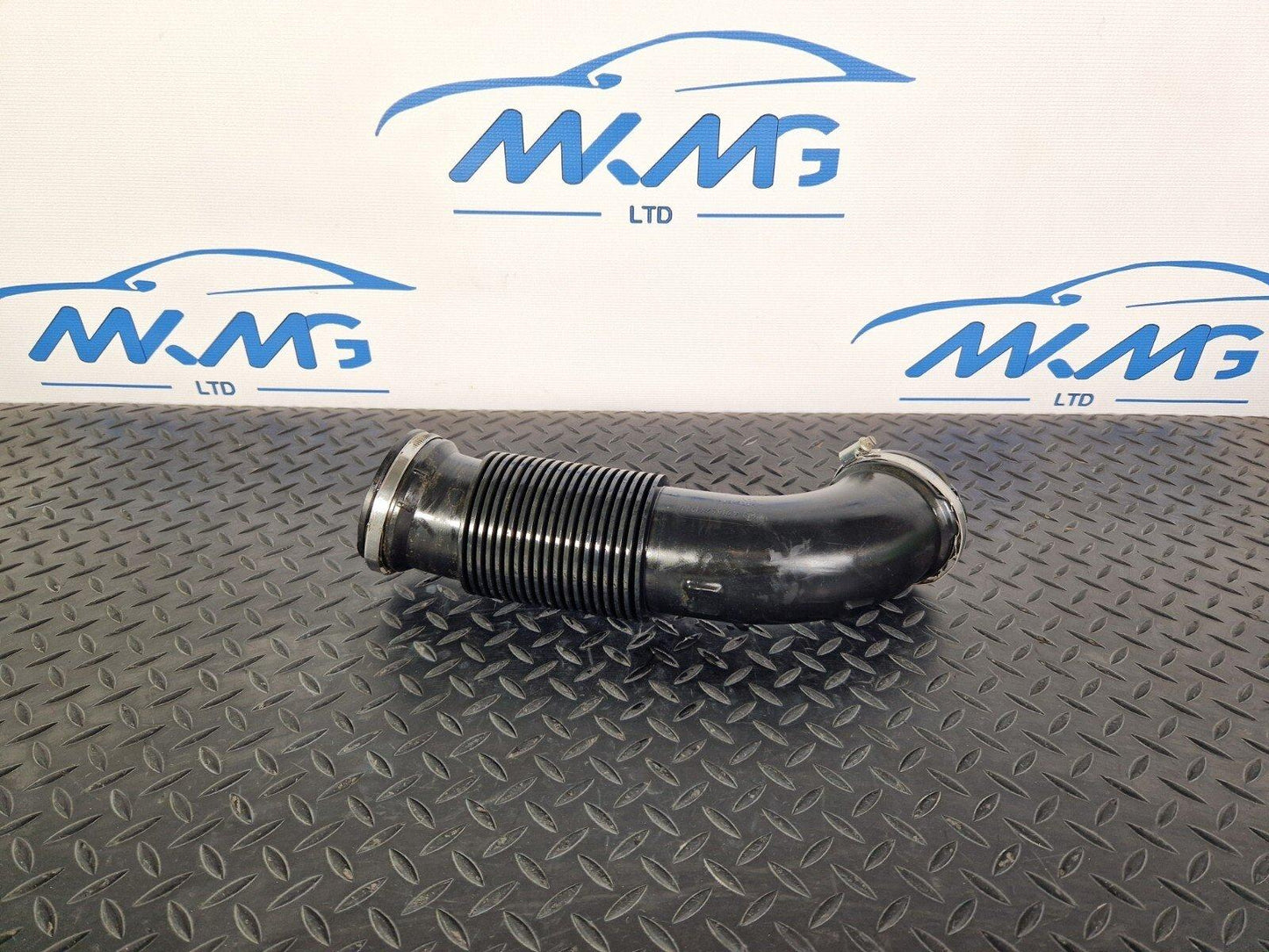 18-ON MERCEDES BENZ SPRINTER W907 W910 OEM AIR INTAKE PIPE A9105281700