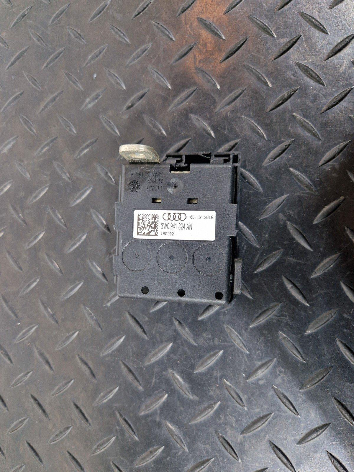 16-24 AUDI A5 F5 COUPE FUSE BOX POWER DISTRIBUTION CONTROL MODULE 8W0941824AN