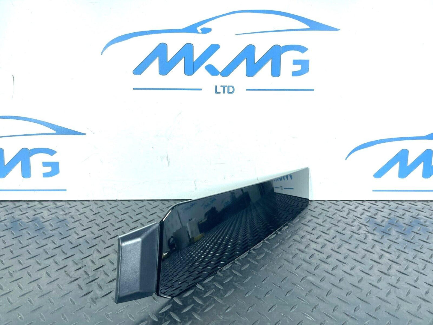 16-23 AUDI A5 F5 SPORTBACK S-LINE RIGHT SIDE EXTERIOR B-PILLAR COVER 8W8853290