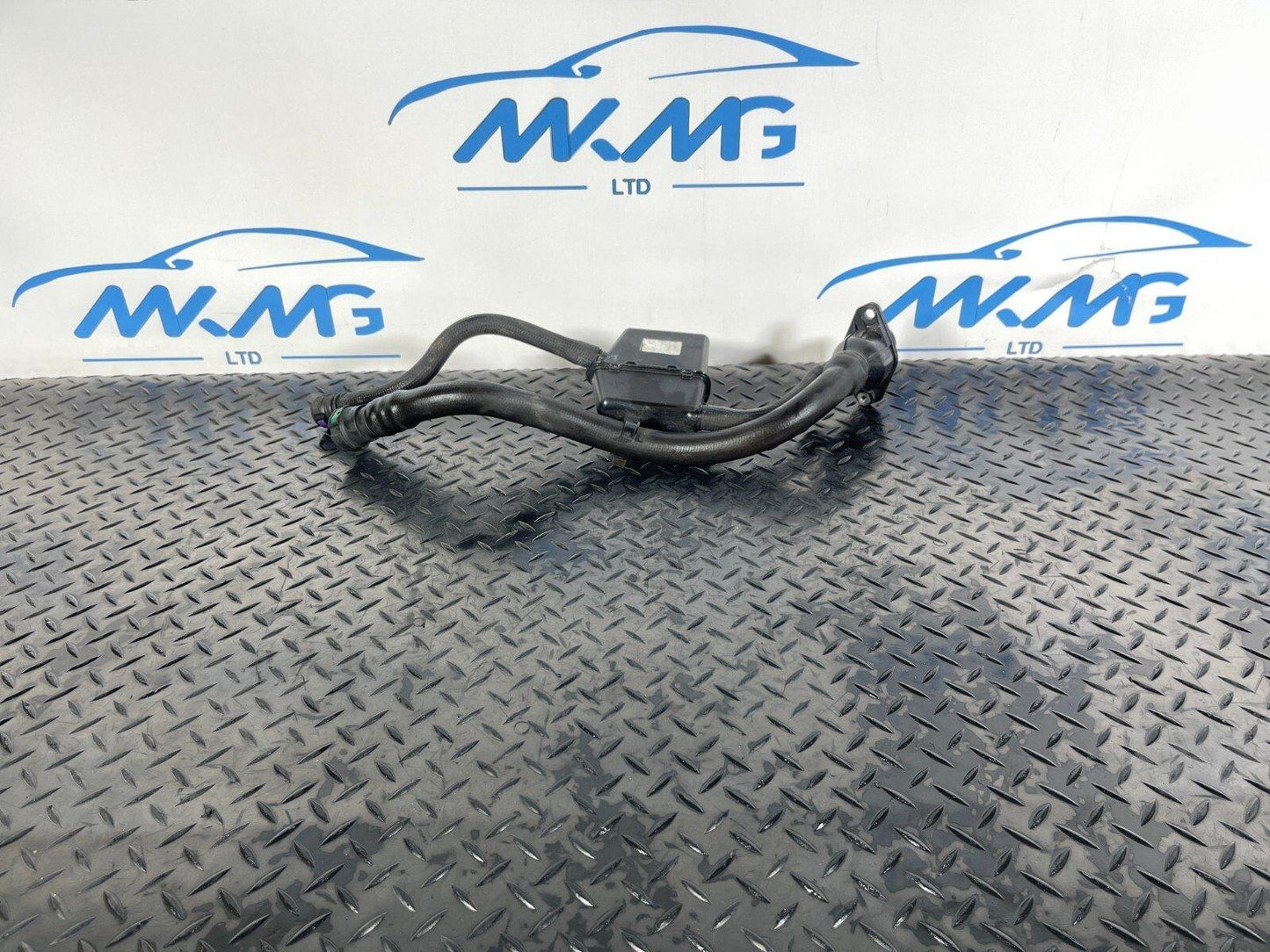 16-23 AUDI A5 F5 SPORTBACK S-LINE Add Blue Filler Reducing Pipe Hose 8W6131963A