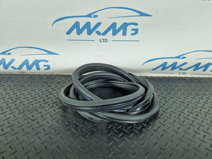 12-18 MERCEDES BENZ B-CLASS W246 GENUINE REAR LEFT DOOR SEAL A2466920176