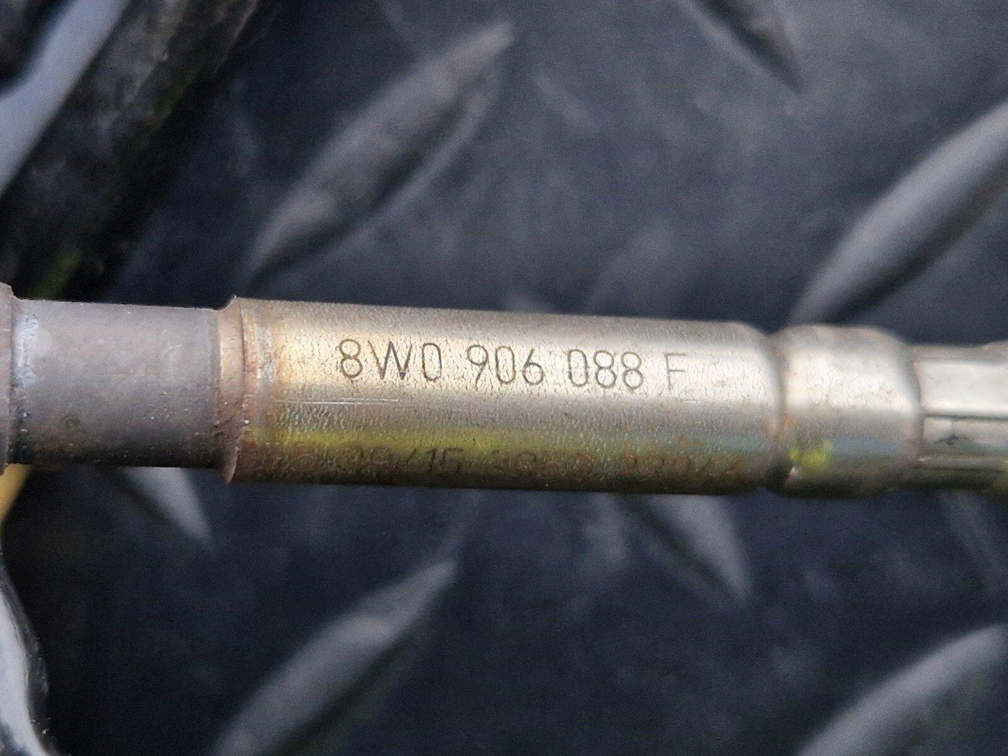 16-19 AUDI A4 B9 GENUINE EXHAUST GAS TEMPERATURE SENSOR 8W0906088F