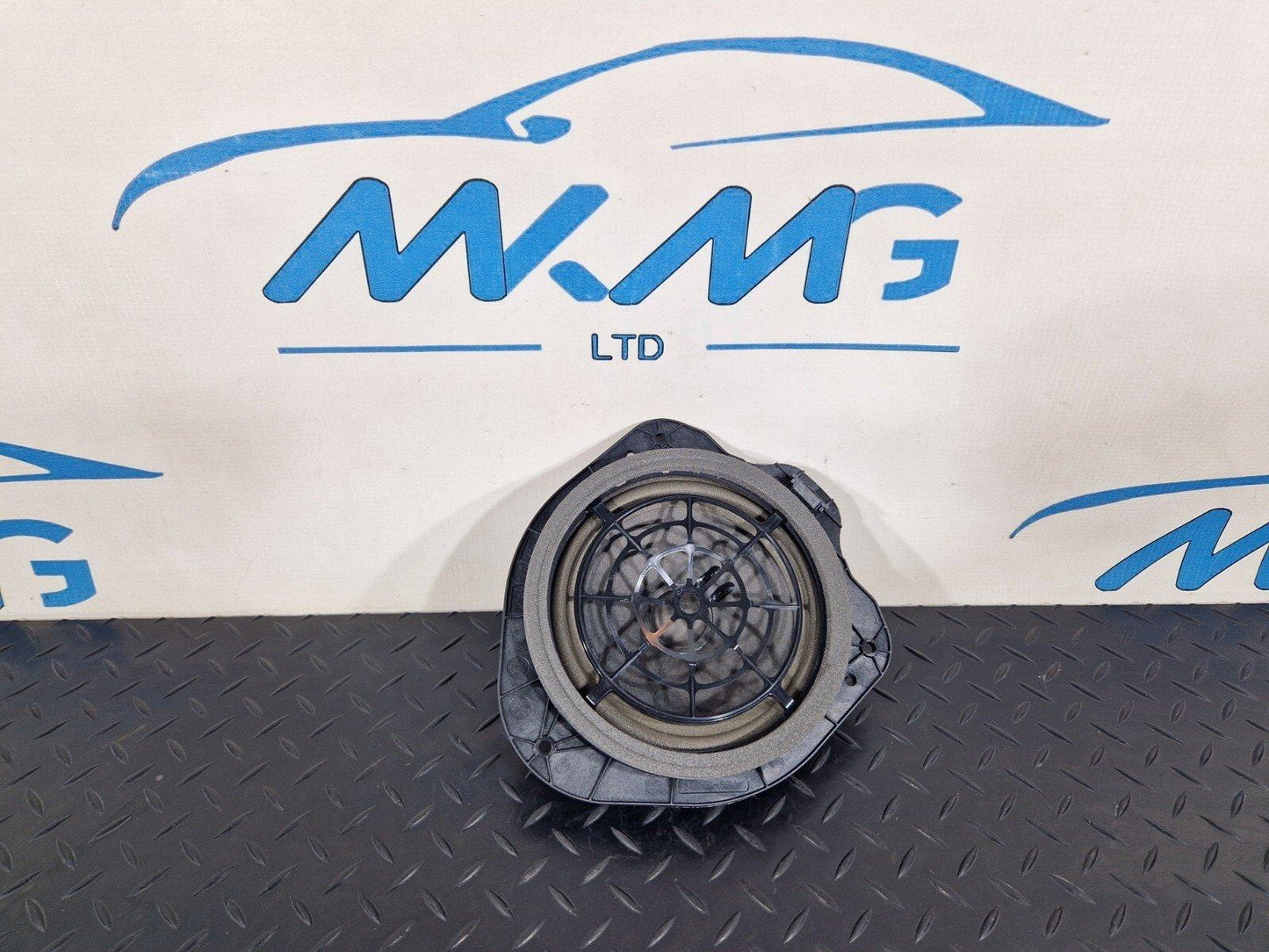 16-24 AUDI A5 F5 GENUINE PASSENGER SIDE REAR DOOR SPEAKER 8W7035411A