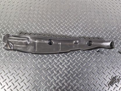 16-19 AUDI A4 B9 GENUINE FRONT LEFT SIDE N/S WING FILLER INSULATOR 8W0821111