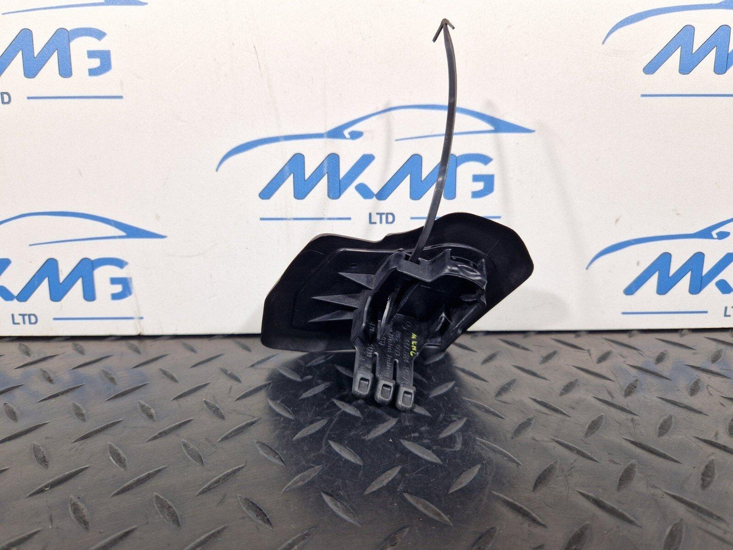 14-23 MERCEDES BENZ VITO W447 FRONT RIGHT O/S BONNET COVER TRIM A4478841674