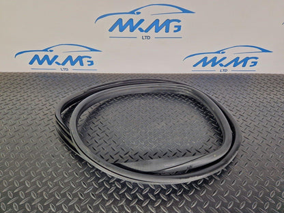14-21 MERCEDES BENZ C200d W205 LEFT & RIGHT REAR DOOR SEAL GASKET A2056970251