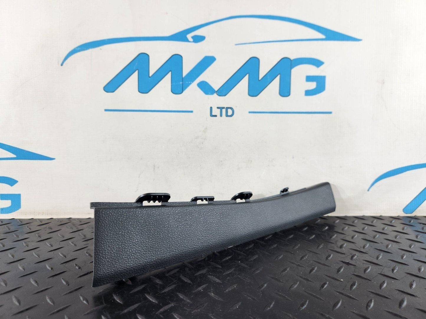 16-20 AUDI Q7 4M GENUINE FRONT RIGHT O/S DASHBOARD SIDE END TRIM COVER 4M0868204