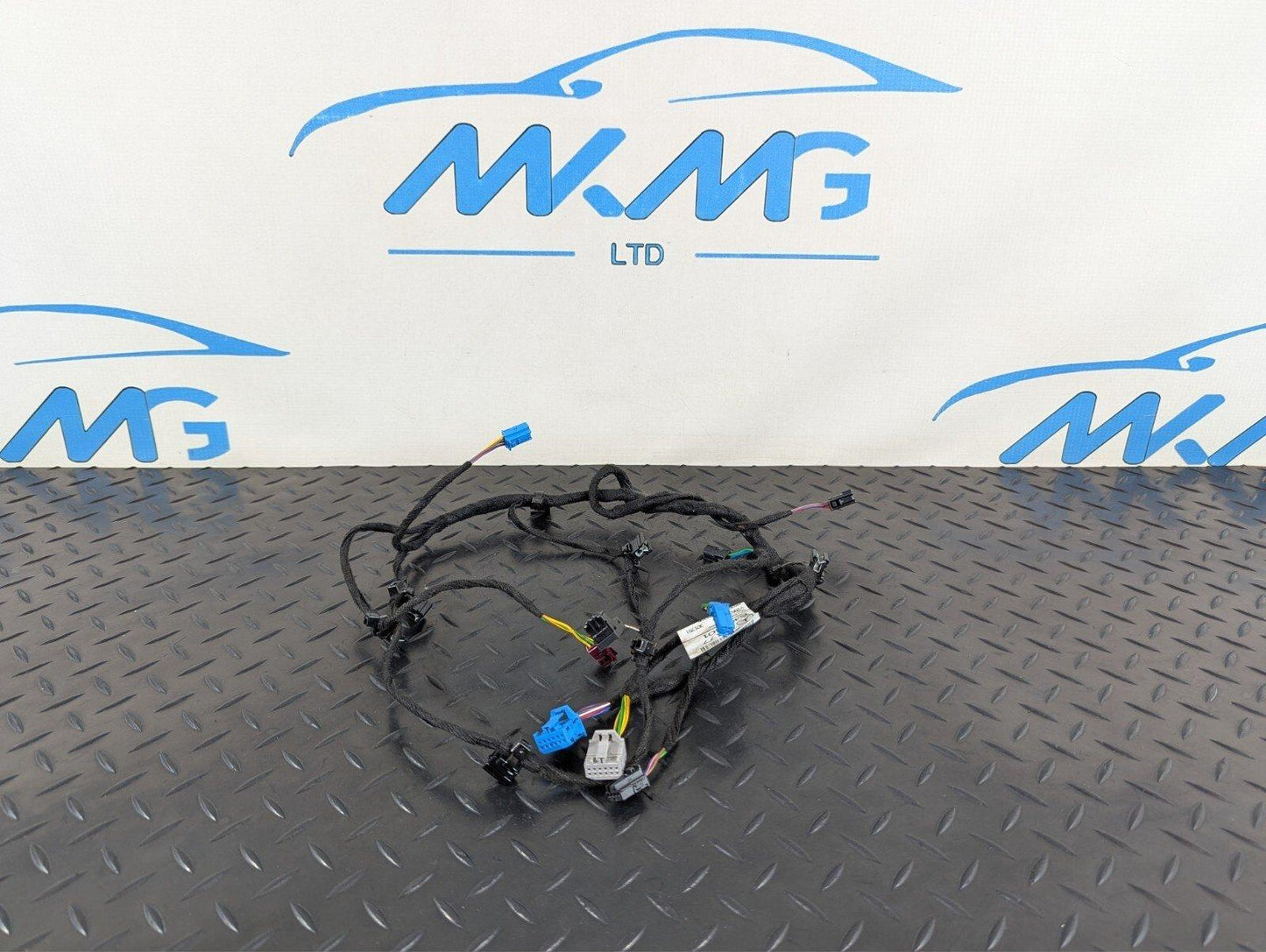 18-ON MERCEDES BENZ A CLASS W177 FRONT RIGHT O/S DOOR WIRING LOOM A1775406401