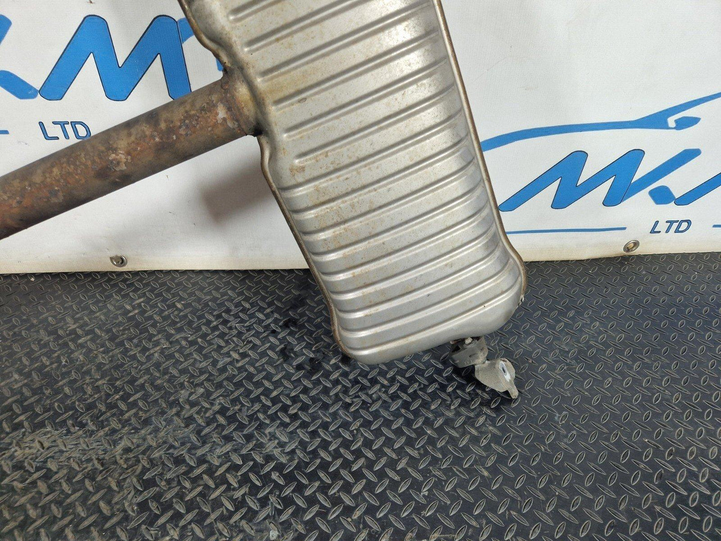 14-21 BMW 2 X1 SERIES F45 F46 F48 GENUINE EXHAUST SILENCER BACK BOX 8577090