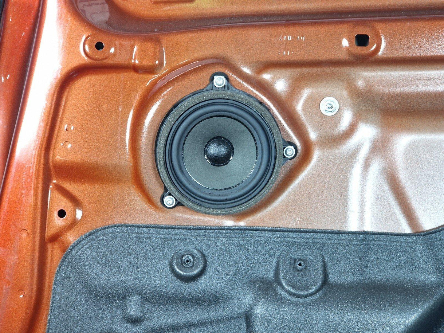 14-21 BMW 2 SERIES GRAN TOURER F46 REAR RIGHT O/S/R COMPLETE DOOR (DAMAGED)