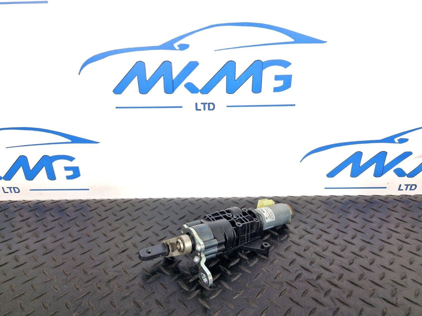 16-19 AUDI A4 B9 GENUINE RIGHT DRIVER SIDE BOOTLID LIFT MOTOR 8W9827852A