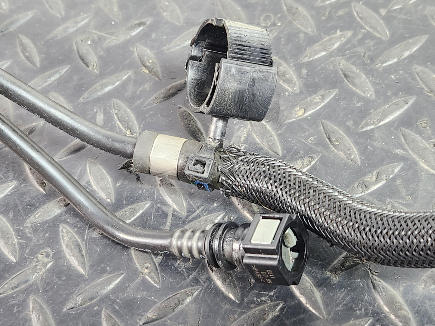 Land Rover Range Rover Evoque L551 SUV AdBlue Cooling Feed Hose M8D2-8C500-AC