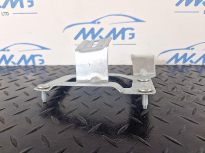 19-ON RANGE ROVER EVOQUE L551 GENUINE BRACKET M8D2-101D92-AB
