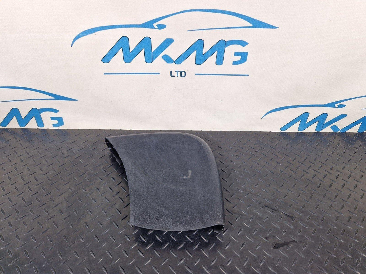 18-ON MERCEDES BENZ SPRINTER  W907 HAND BRAKE LEVER TRIM A9104271000