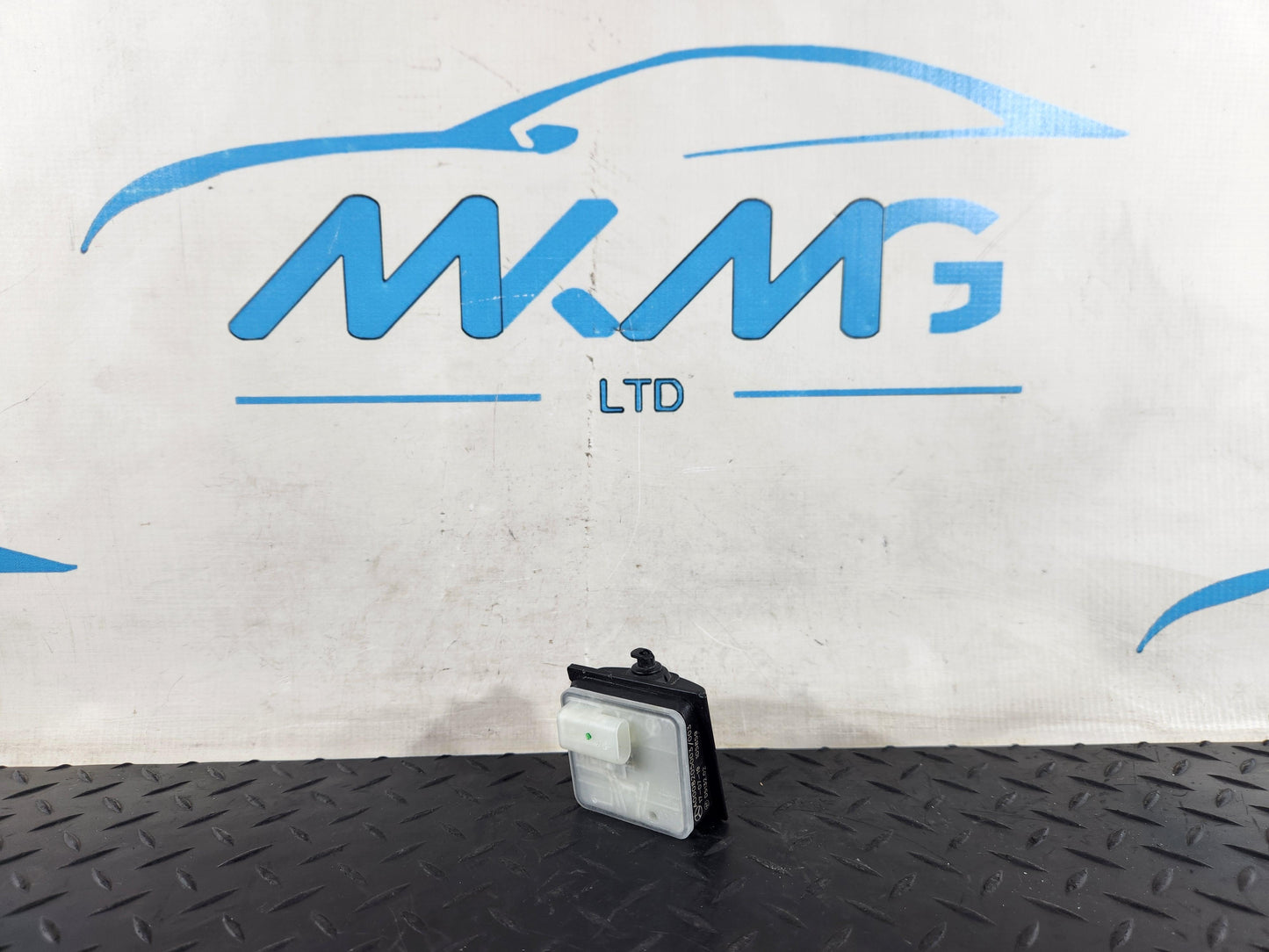 2019 - Mercedes-Benz B200d B-Class W247 SUV Fuel Flap Actuator a0008205003