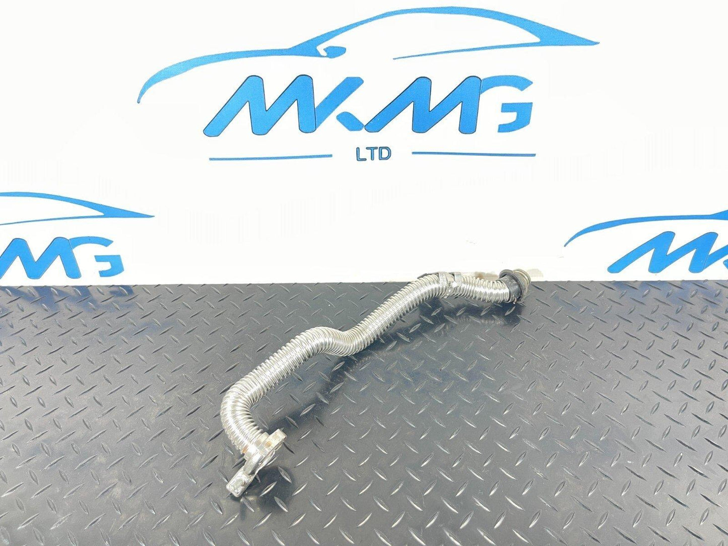 14-21 MERCEDES BENZ C350e W205 Water Hose Cooling Coolant Pipe A2053400400