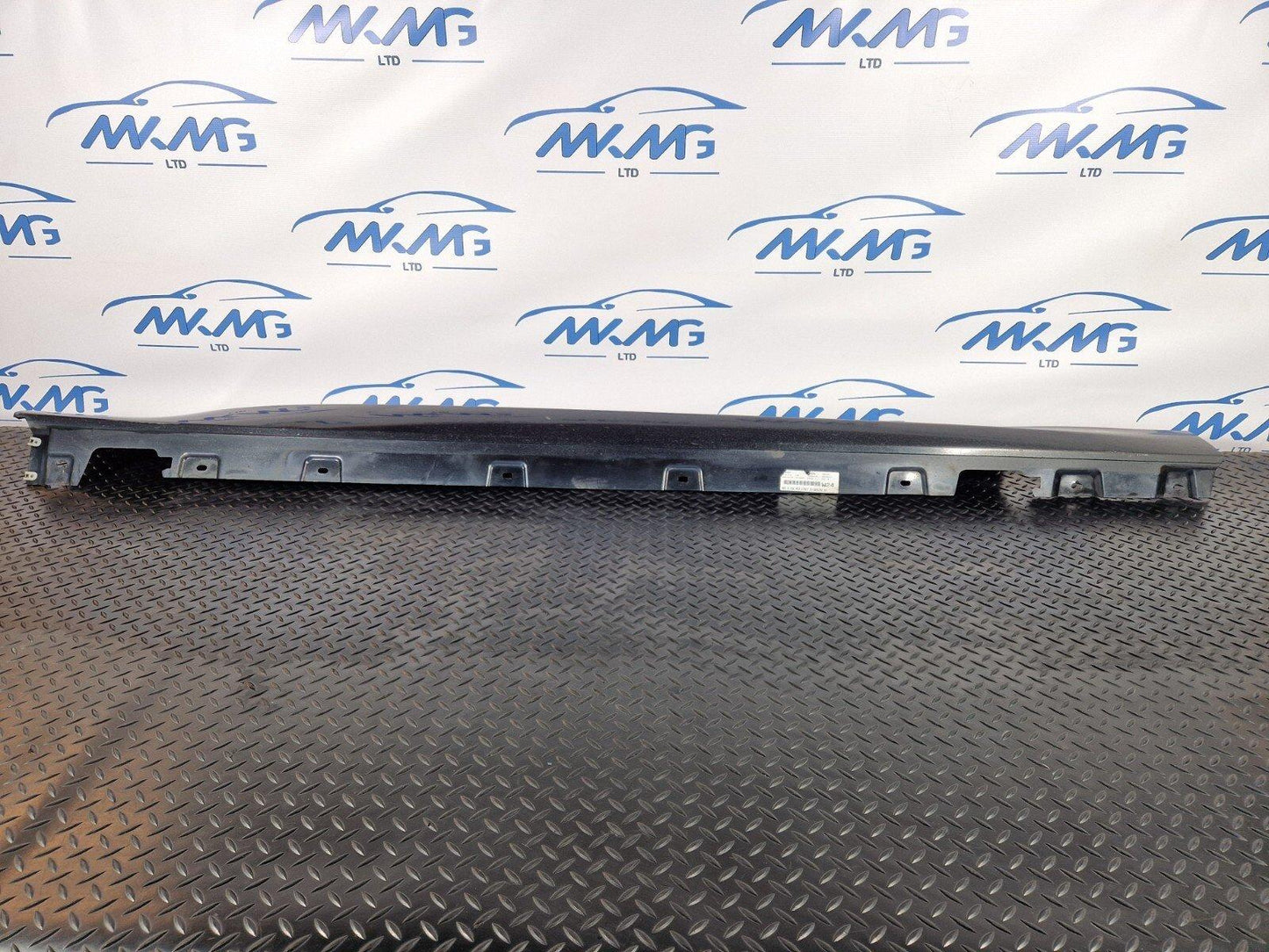 11-18 BMW 6 SERIES F06 GENUINE OEM RIGHT SIDE SKIRT 8052654