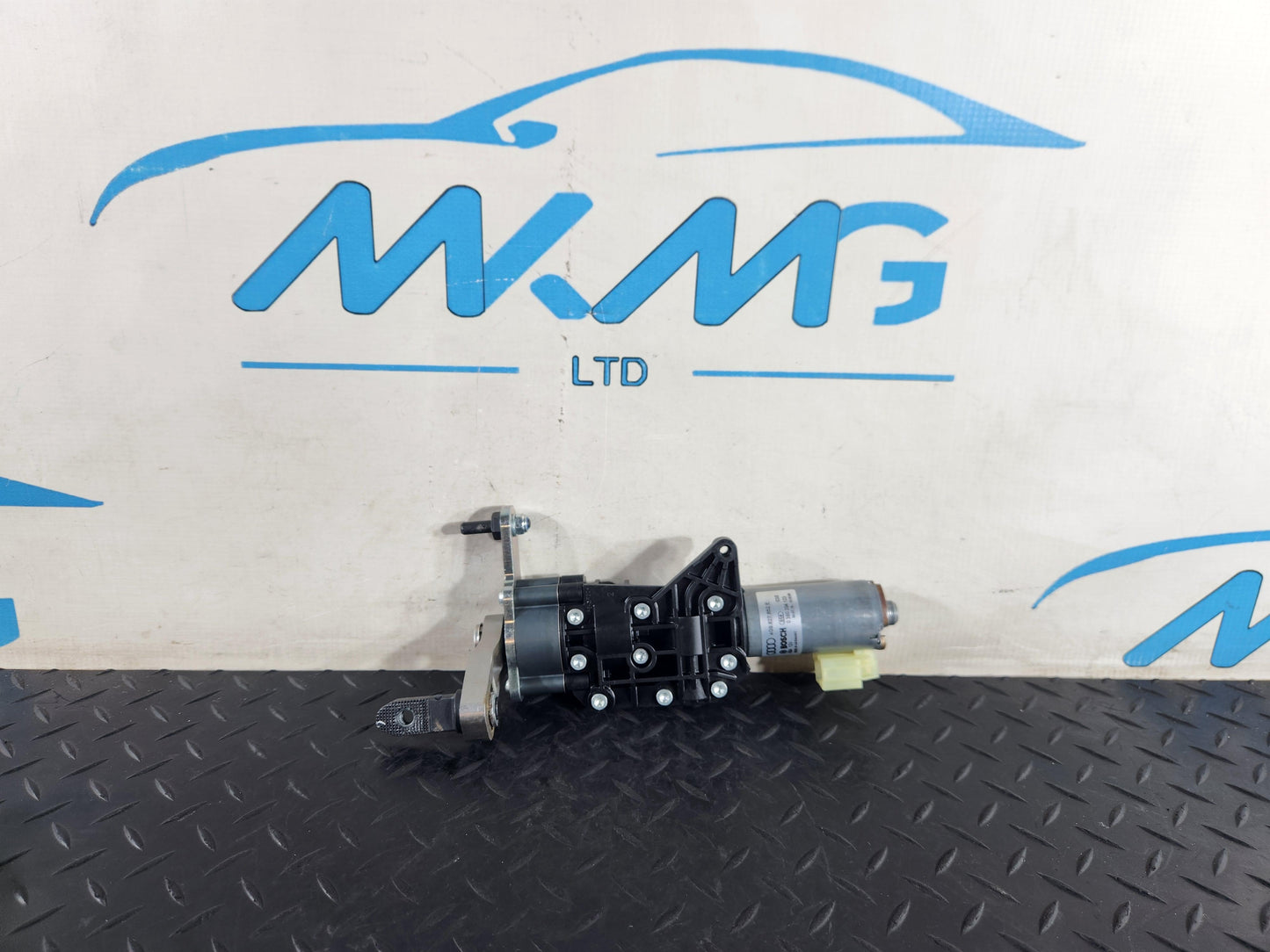 Audi A6 Allroad C7 RIGHT REAR ELECTRIC TAILGATE MOTOR 4G9827852E
