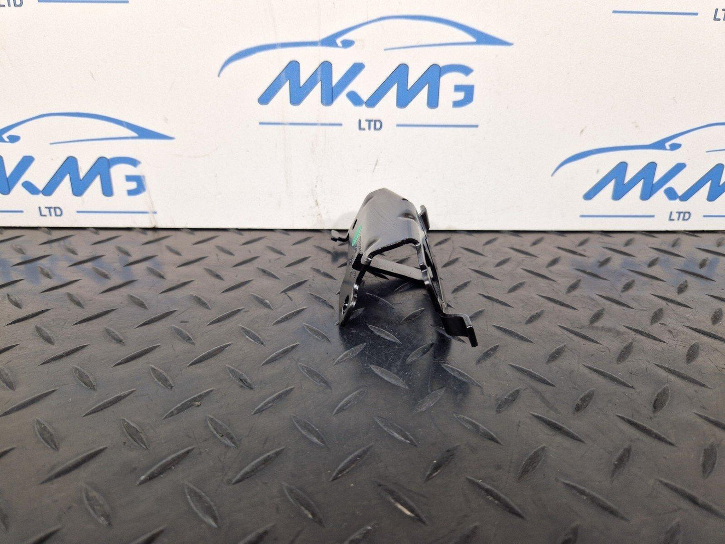 14-21 MERCEDES C220d W205 BOOT TRUNK RIGHT O/S LUGGAGE NET HOLDER A2058605800