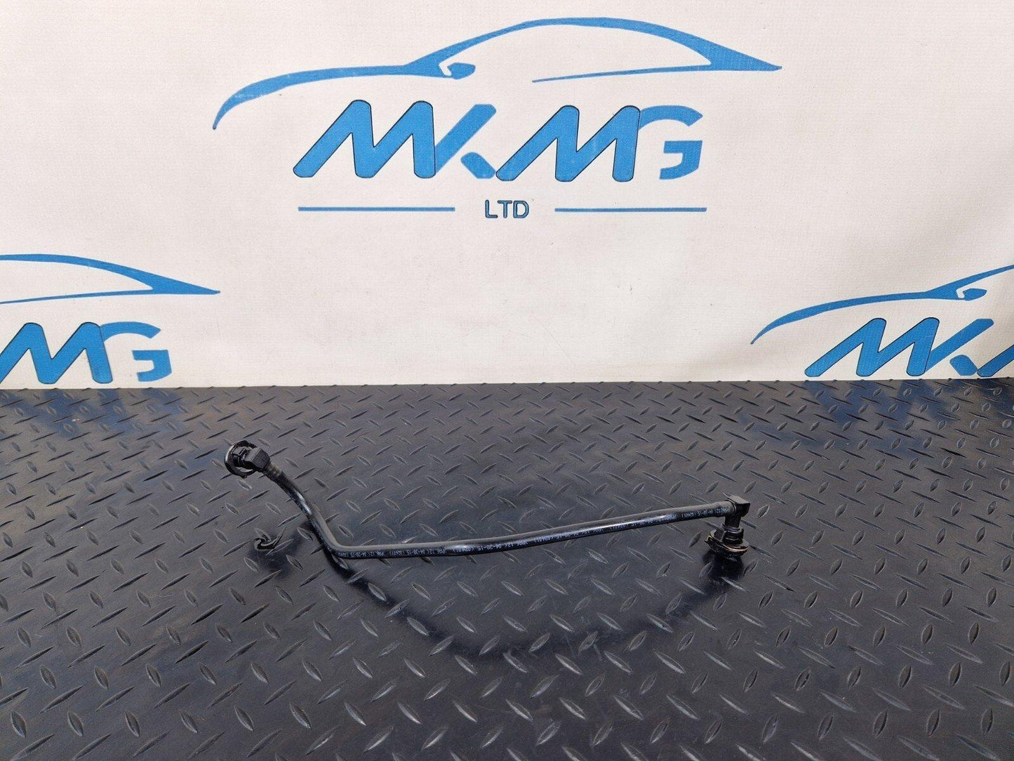 16-19 AUDI A4 B9 OEM GENUINE BREATHER VACUUM PIPE 8W0121081AK