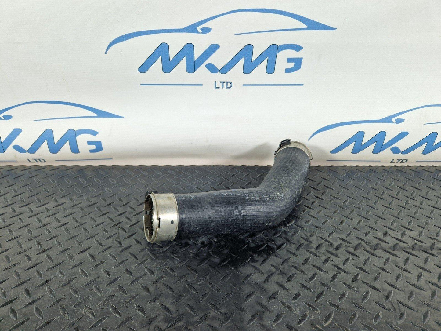 14-21 MERCEDES BENZ C200d W205 GENUINE OEM INTERCOOLER HOSE PIPE A2055280100