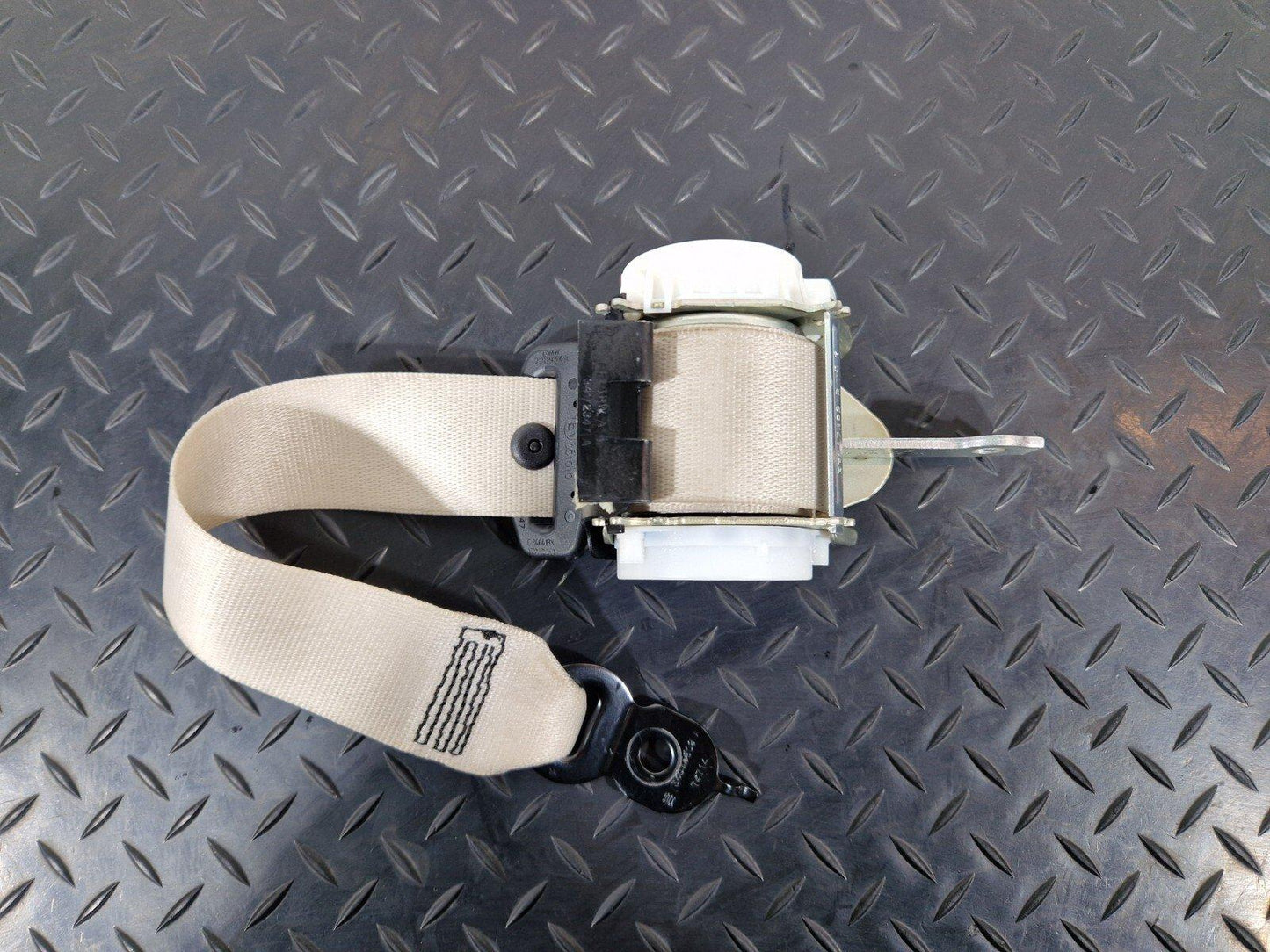 11-18 BMW 6 SERIES F06 REAR SEAT BELT FITS RIGHT & LEFT 7289349