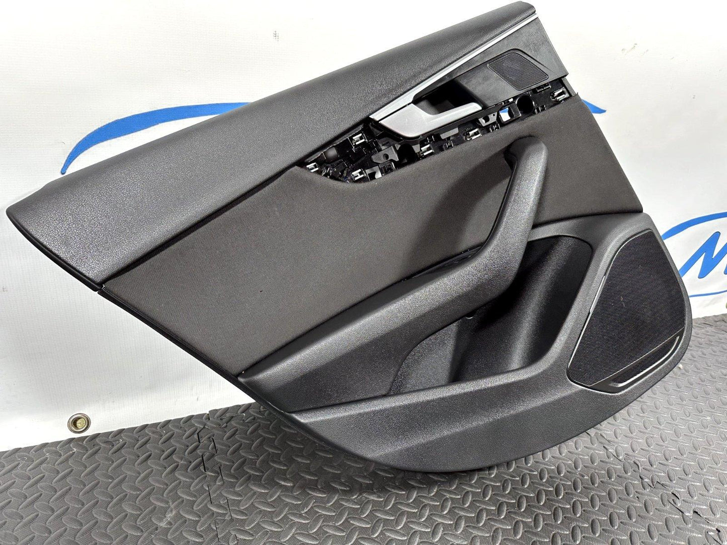 16-19 AUDI A4 B9 SALOON GENUINE REAR PASSENGER SIDE DOOR CARD PANEL 8W0868065