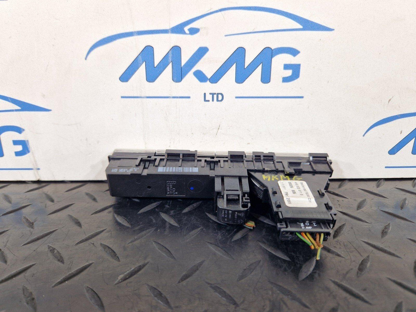 10-17 AUDI A8 4H PDC PARKING DISTANCE SENSOR CONTROL SWITCH 4H2959614S 4H0820911