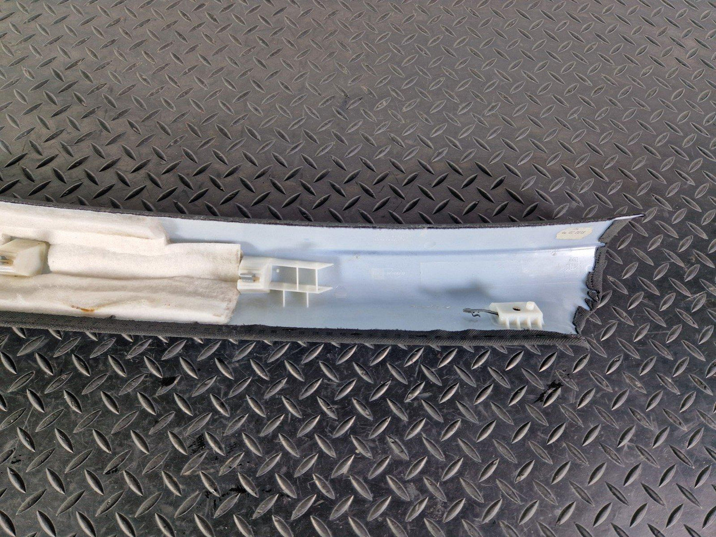 10-15 AUDI Q7 4L GENUINE OEM RIGHT DRIVER SIDE FRONT A PILLAR TRIM 4L0867234