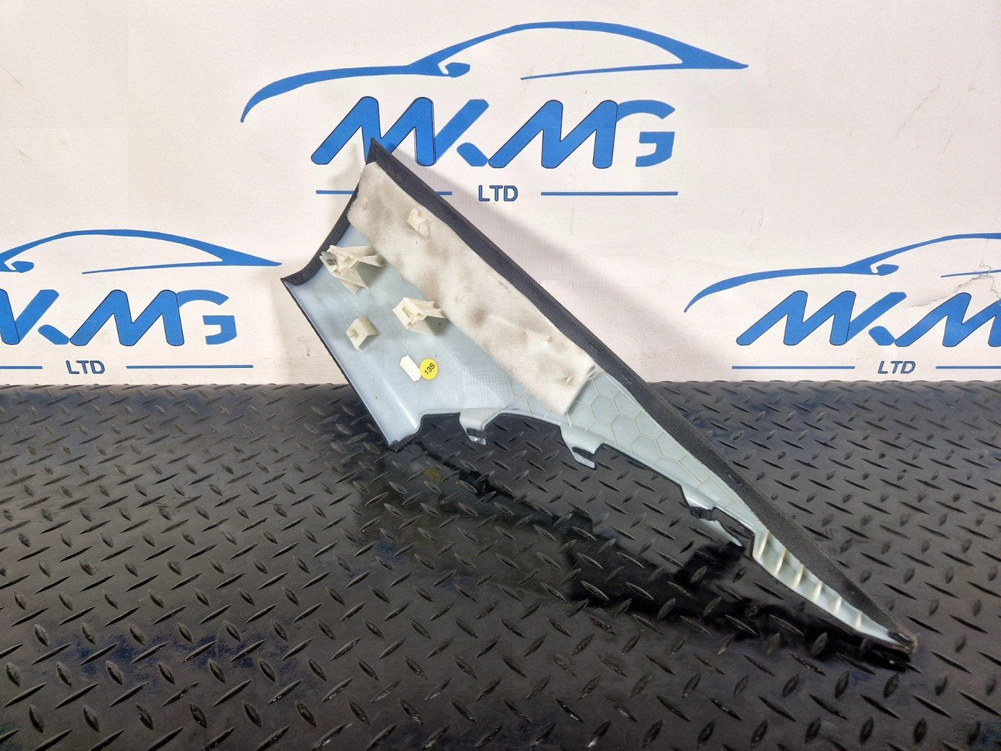 16-19 AUDI A4 B9 S-LINE SALOON GENUINE REAR LEFT N/S C-PILLAR TRIM 8W5867245