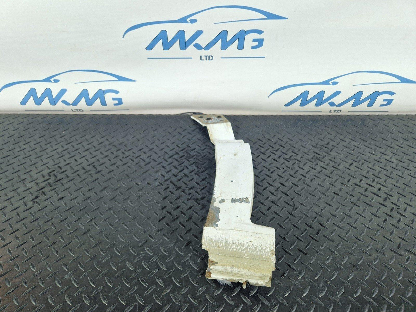 18-ON MERCEDES BENZ SPRINTER W907 W910 FRONT LEFT N/S WING STRIP A9108810200