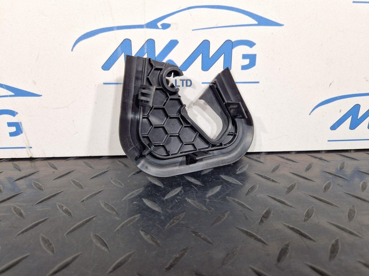 14-21 MERCEDES BENZ C200 W205 SEAL LONGITUDINAL MEMBER (FILLER NECK) A2058690198