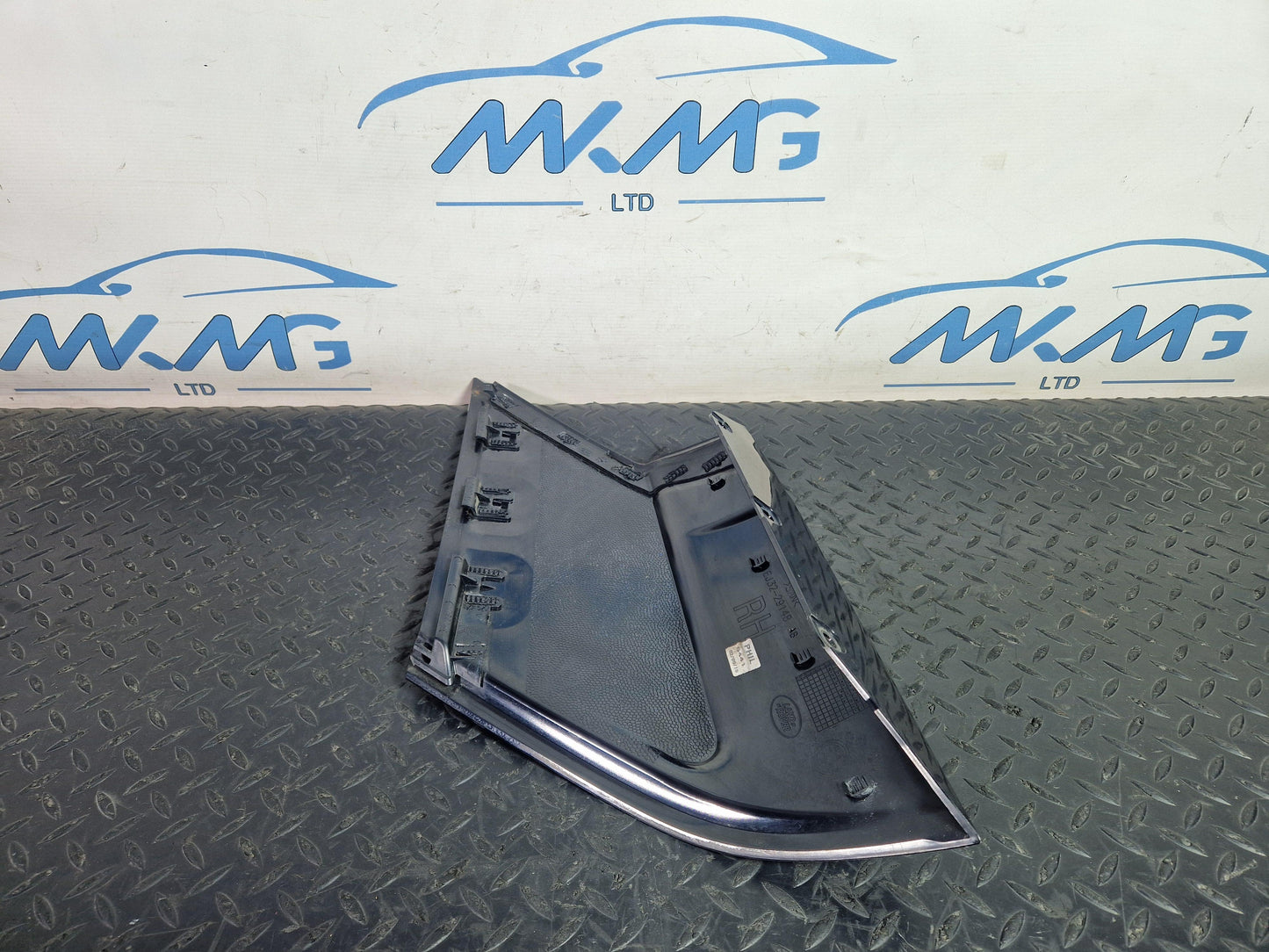 12-18Land Rover Range Rover Evoque L538 SUV Rear Right C-Pillar Trim EJ3229148AB