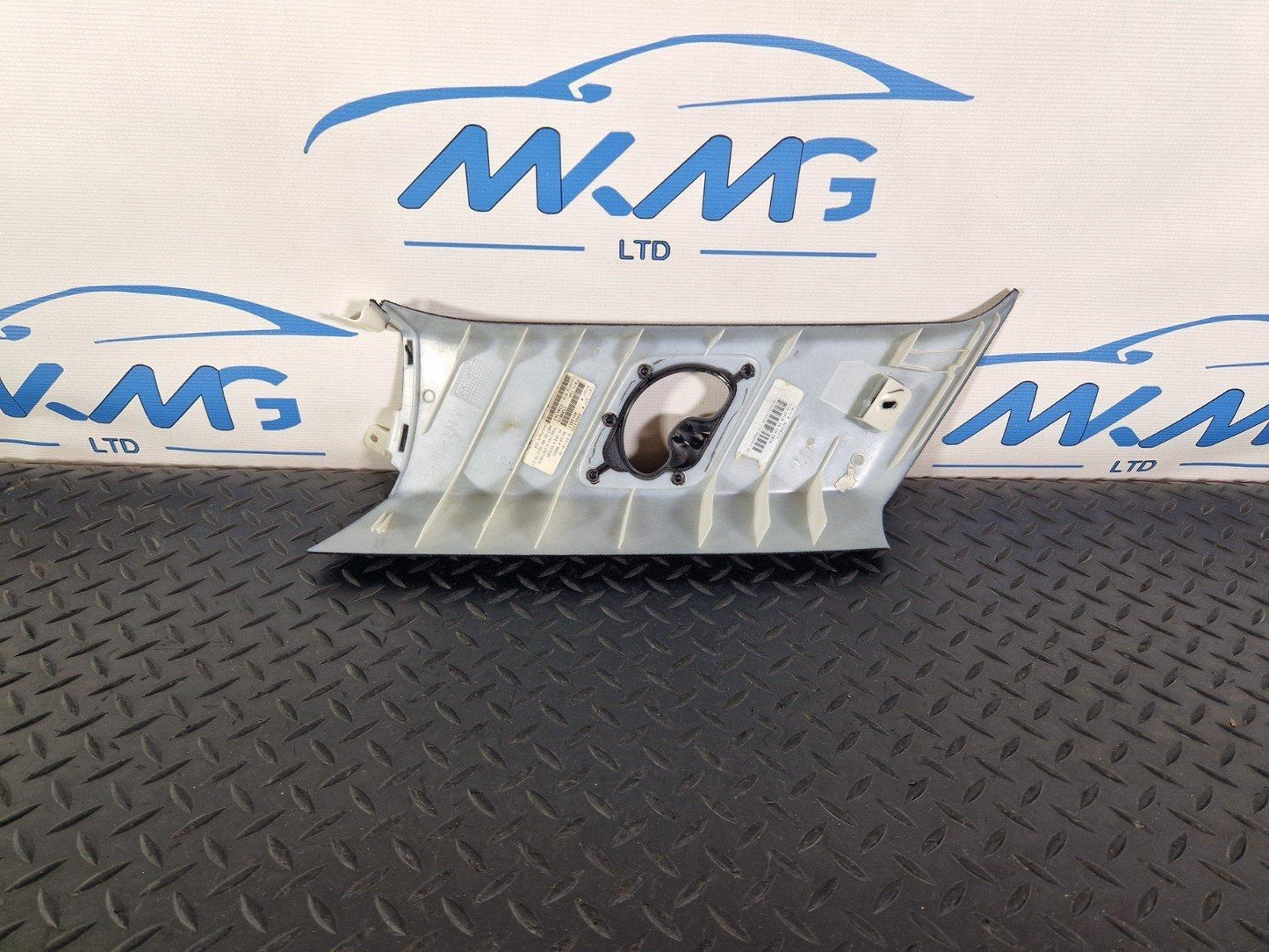 10-13 BMW X5 E70 LCI GENUINE REAR DRIVER SIDE C-PILLAR 9169310