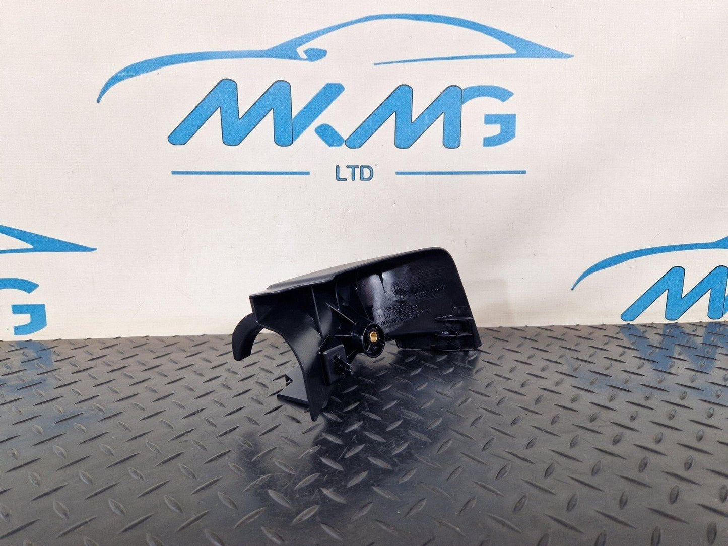 14-21 MERCEDES BENZ C300h W205 OEM RIGHT INTERIOR PART A2056930900